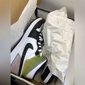Nike Air Jordan 1 Mid White Black with Iridescent M8.5 (NIB)